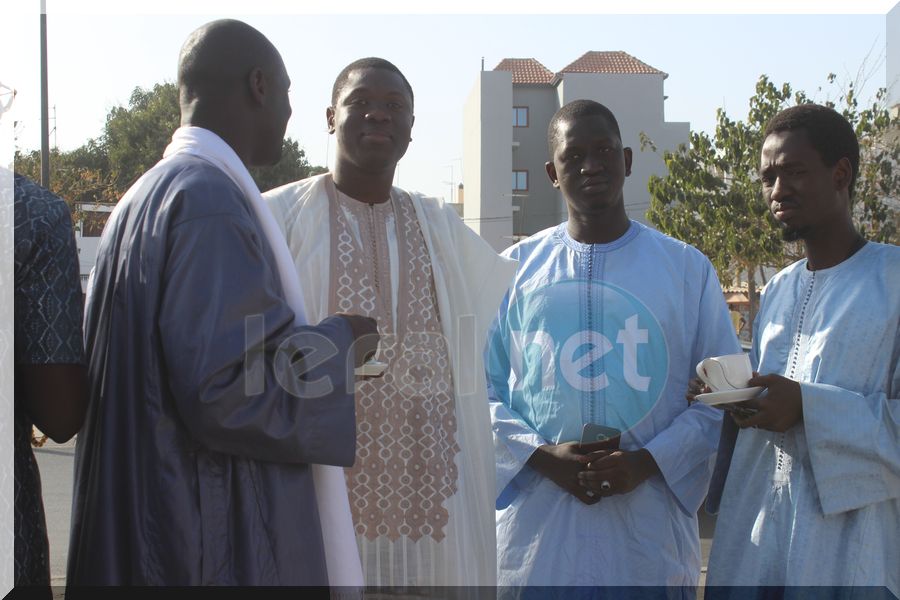 Vidéo-photos : La visite de Serigne Modou Kara à Serigne Cheikh Mbacké Moustapha Massamba
