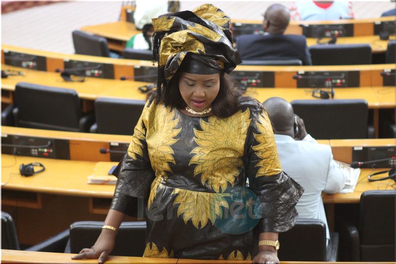 Photos- La député Fatou Diouf de Yarakh en quelques clichés à l'assemblée nationale