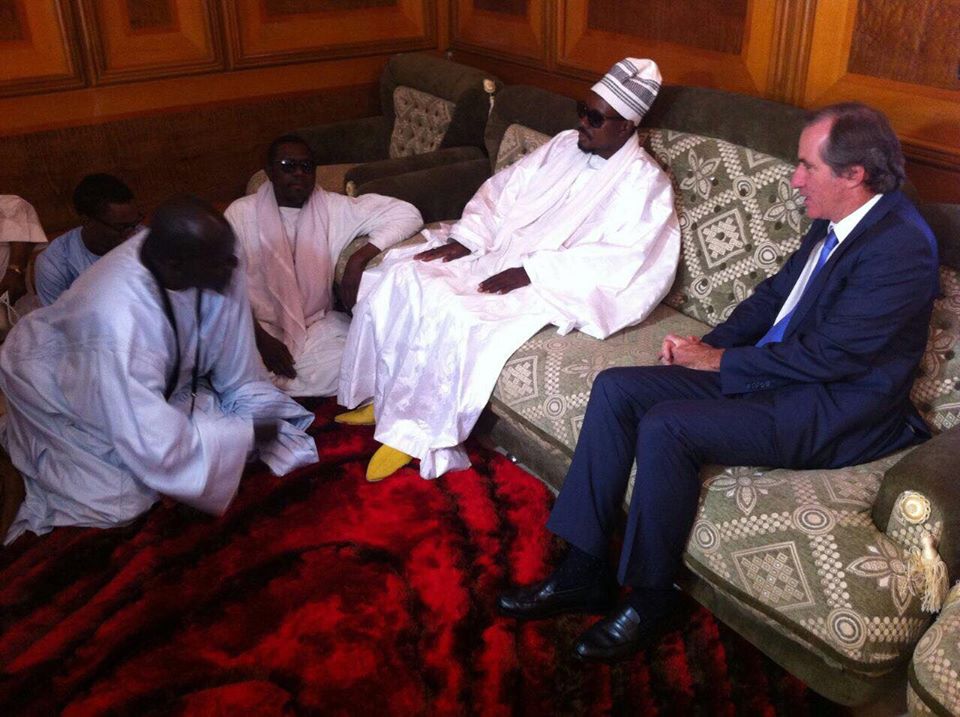 L'Ambassadeur de France, Christophe Bigot à Touba chez le Khalife général des Mourides.