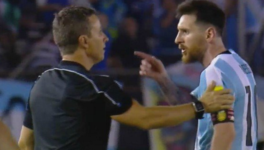 Messi insulte l’arbitre et risque gros