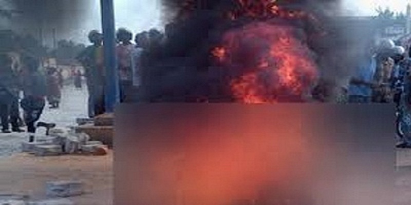 Togo: un présumé voleur brûlé vif dans un quartier de Lomé