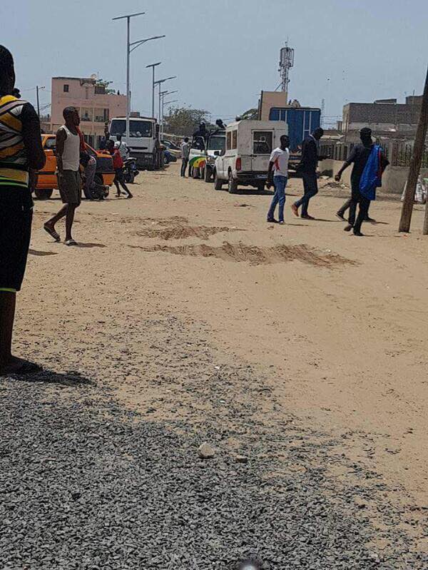 Images exclusives à Djiddah Thiaroye Kao après l'arrestation des 6 militants du Grand Parti par la police