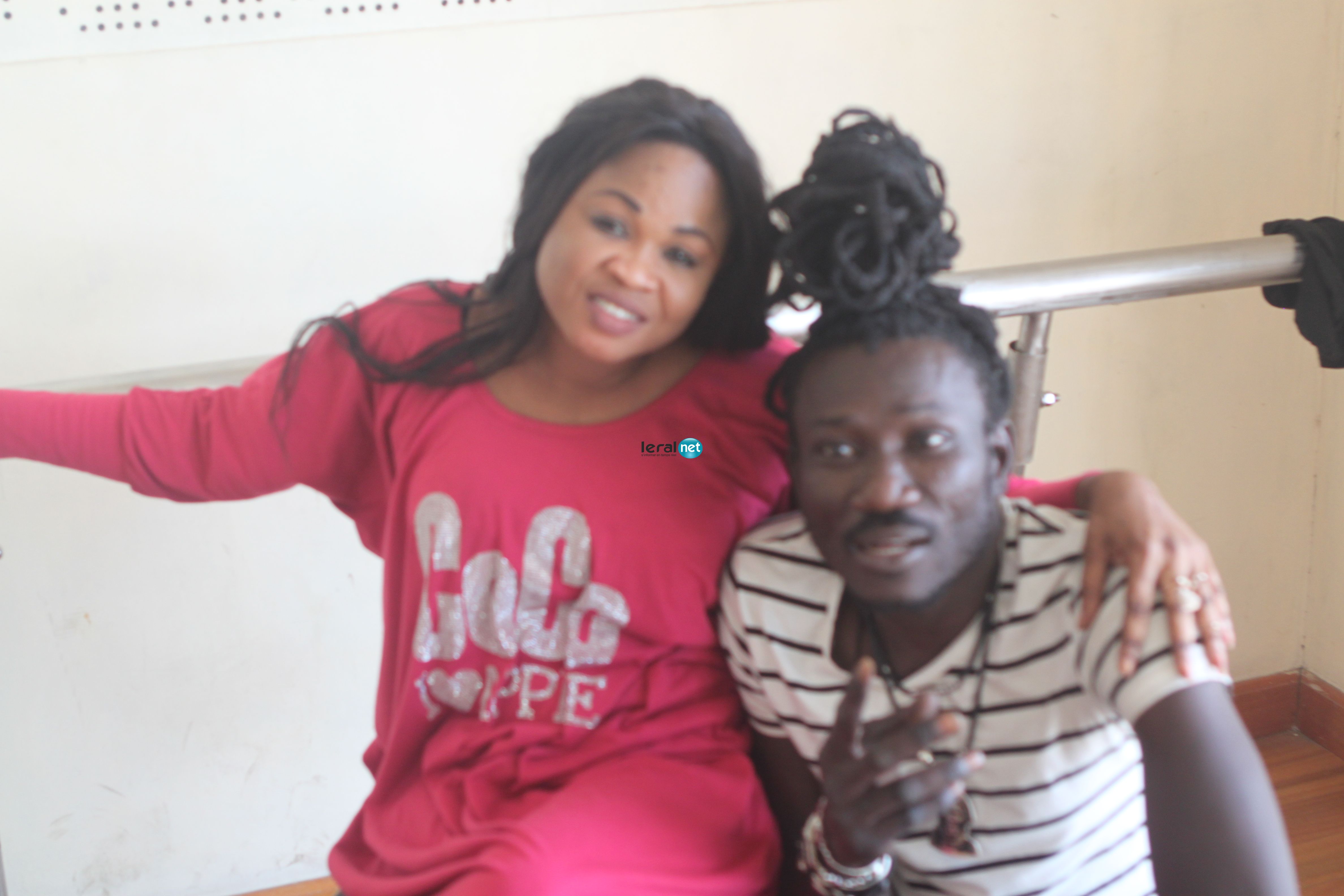 Photo- Le couple Baye Fall et Aby de la série Wiri wiri