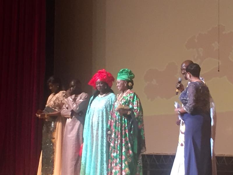 Revivez en images la soirée "Référendum Wiri Wiri" de la troupe "Soleil Levant" au Grand théâtre 