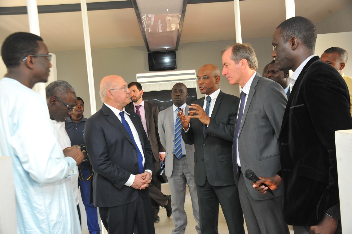 PHOTOS: Visite de M. Michel SAPIN, Ministre des Finances de France, à la Maison du TER