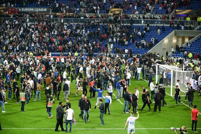UEFA : Interdiction de Coupe d'Europe avec sursis pour l'OL et Besiktas !