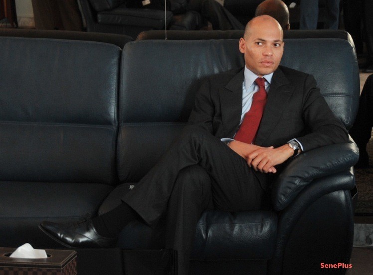 Babacar Gaye rétablit la vérité sur la date de retour annoncée de Karim Wade