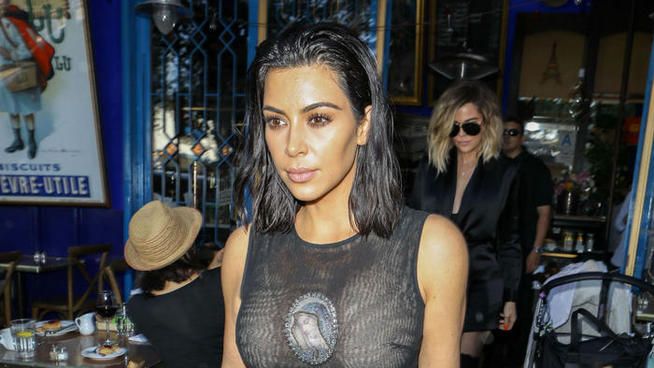 Kim Kardashian affole ses fans avec une photo très hot