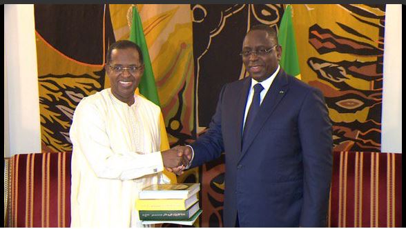 Une exposition des œuvres de Mame Khalifa Niass sera soutenue par le Président Macky Sall suite à la rencontre avec  Sidy Lamine Niass PDG de Walfadjri