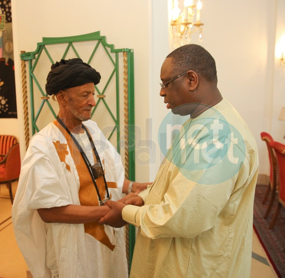 Le Président de la République a reçu en audience ce dimanche, le khalife général de Khadres, Cheikh Ayah Aïdara Ould Cheikh Talibouya 