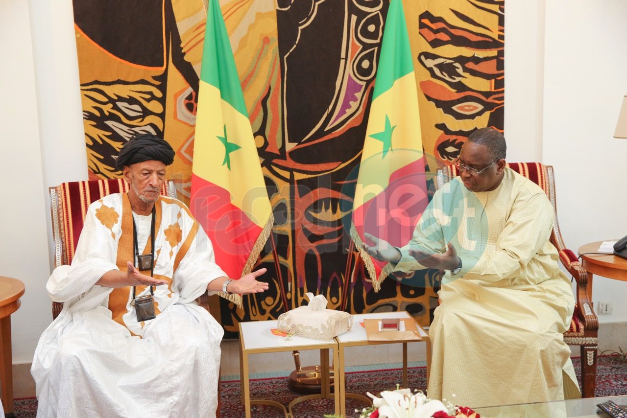 Le Président de la République a reçu en audience ce dimanche, le khalife général de Khadres, Cheikh Ayah Aïdara Ould Cheikh Talibouya 