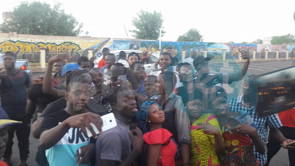 Ambiance arrivée d'Abiba à Bamako ce vendredi 05 mai 2017....