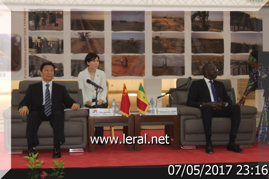 Vidéo-Photos: La visite du vice-président de la République populaire de Chine, M. Li Yuanchao au parc industriel de Diamniadio 