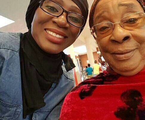(02 Photos) Ngoné NDOUR en toute complicité avec sa maman à Paris