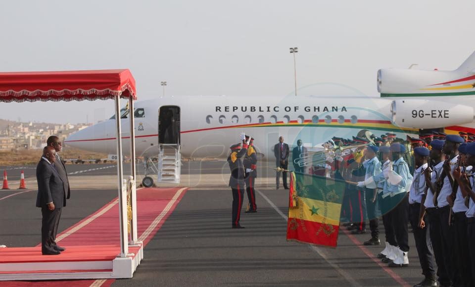 Le Président du Ghana est arrivé à Dakar ce lundi, Nana Akufo Ado est en visite d’amitié et de travail de 48 heures au Sénégal