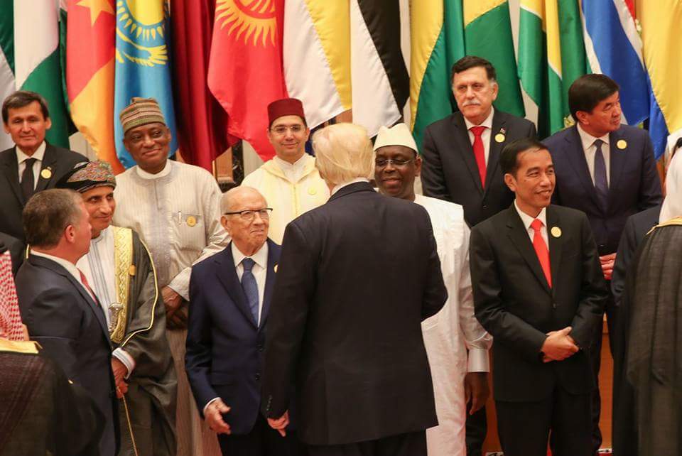 24 photos : Macky Sall-Donald Trump, la poignée de mains à Ryad