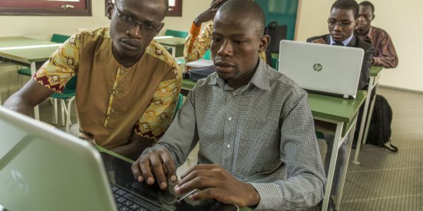 Sénégal: la gestion des 130 000 fonctionnaires passe en ligne
