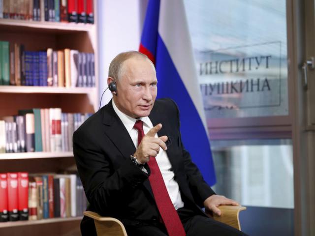 Poutine au Figaro : «Il ne faut pas inventer des menaces imaginaires provenant de la Russie»