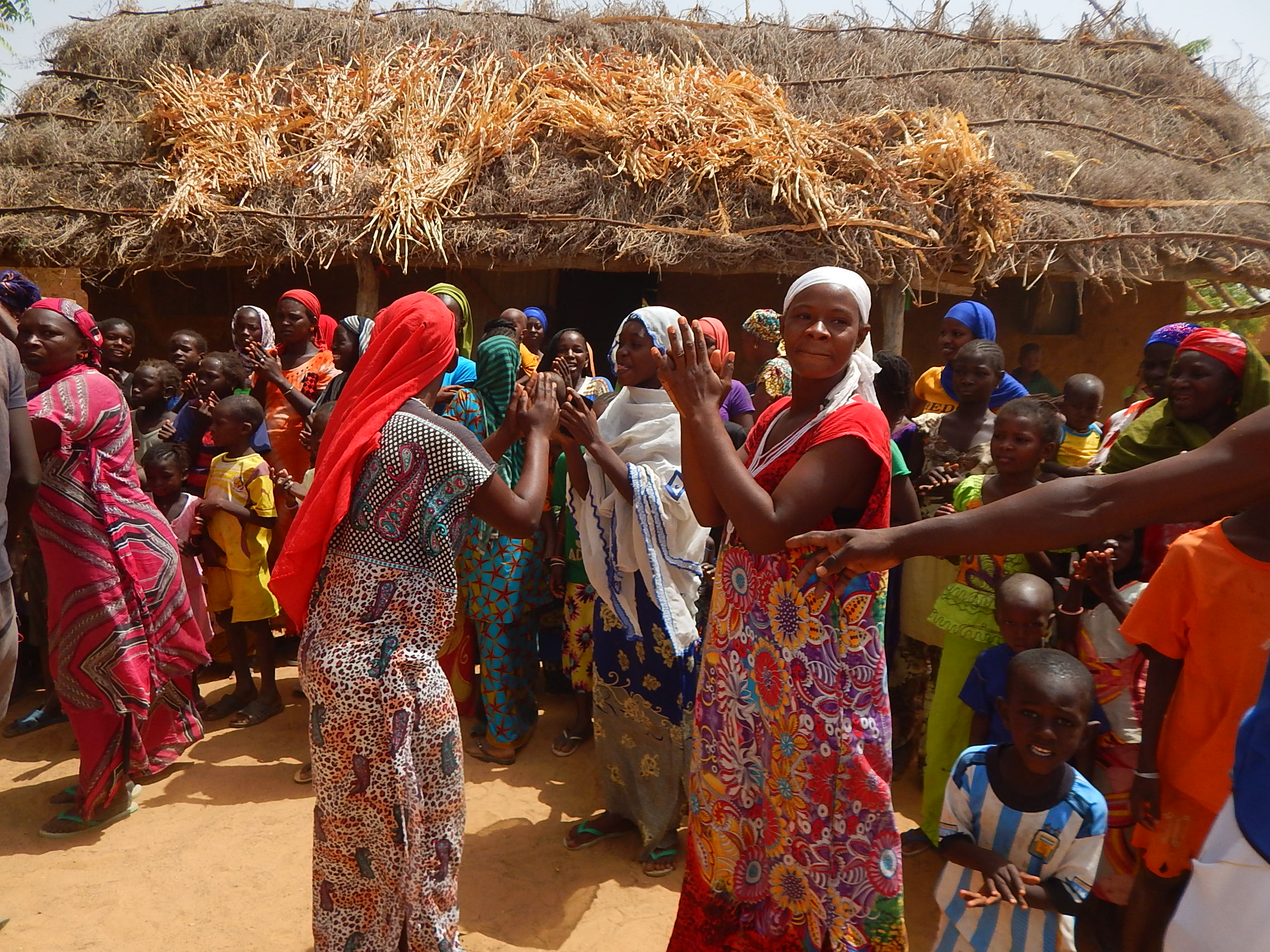 (Photos) ​PODOR /Tournée politique: Daouda Ly dit Mahi, Leader APR à Saldé, sillonne les  localités de l’île à Morphil
