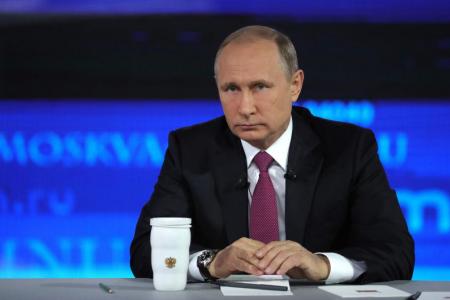 «Au revoir, Vladimir»: une séance de questions-réponses avec Poutine troublée par des SMS malveillants