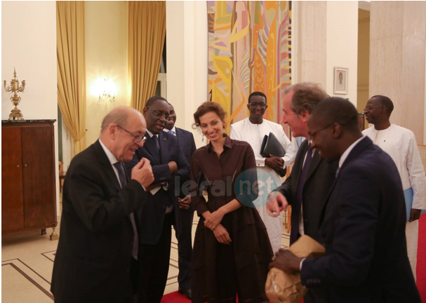 Photos: Le Président Macky Sall a reçu en audience Jean Yves Le Drian ce vendredi