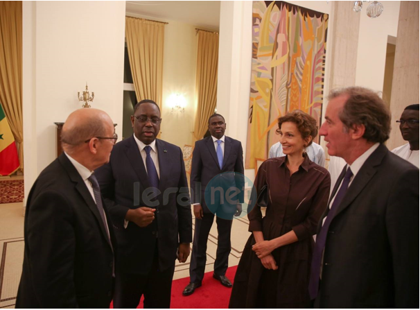 Photos: Le Président Macky Sall a reçu en audience Jean Yves Le Drian ce vendredi