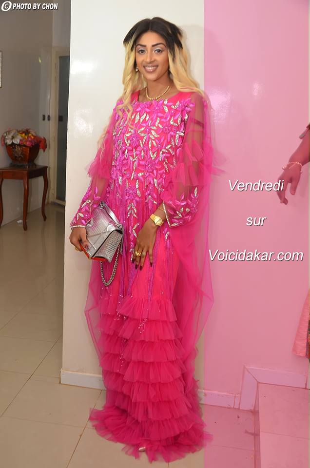 (Photos et Vidéo) Sokhna Aidara la femme de Wally Seck en mode "Sagnsé Sénégalaise"...Appréciez