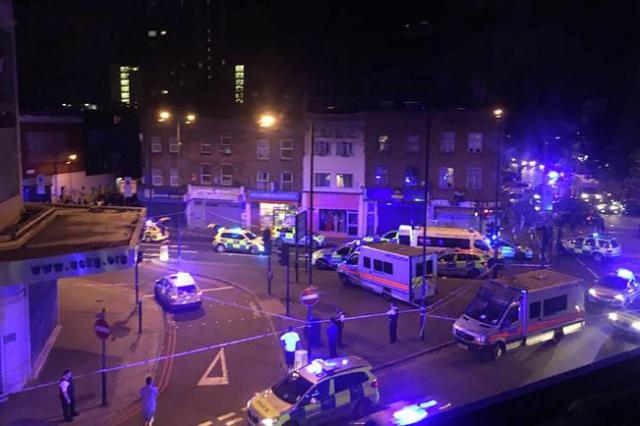 Londres : un véhicule fauche des piétons, un mort et huit blessés