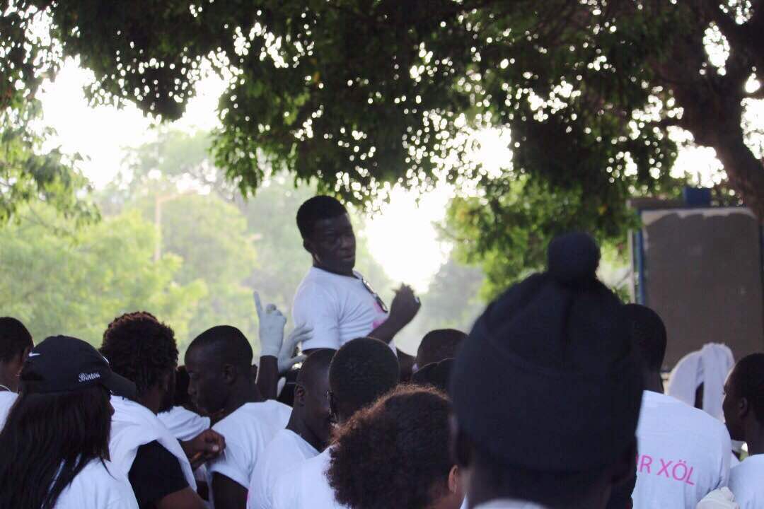 20 photos : la distribution de ndogou par l'association CI BIIR XöL, la Jeunesse de la Téranga dakaroise