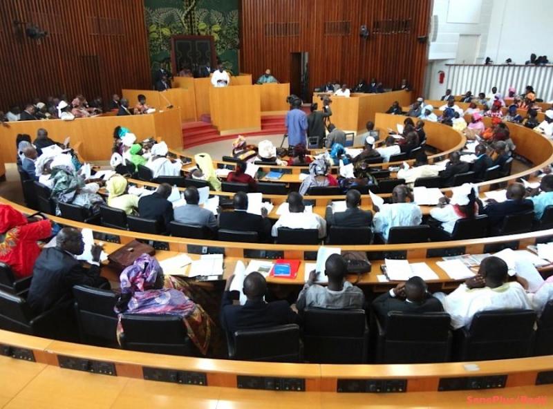Assemblée nationale: Les députés adoptent deux projets de loi relatifs à l’organisation judiciaire et à la création, l'organisation et le fonctionnement des tribunaux de Commerce