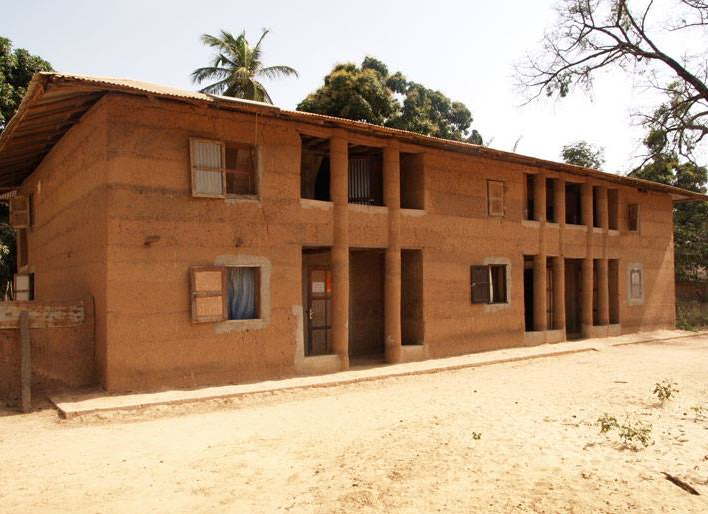 Photos-Casamance : Des maisons en R+1 sans fer ni ciment, suscitent la curiosité