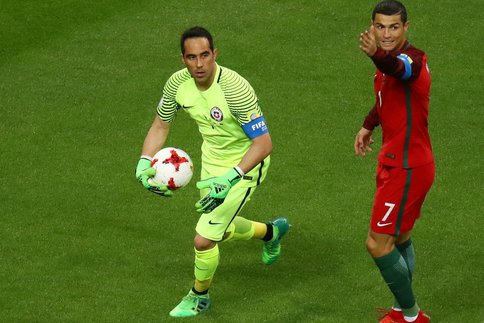 Coupe des Confédérations 2017: Le portier Chilien Claudio Bravo envoie le Portugal de Cristiano au purgatoire