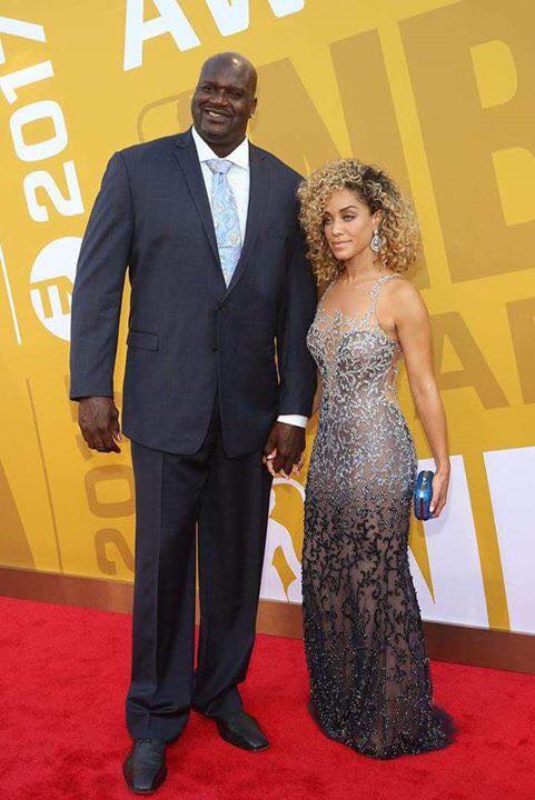 Shaquille O'Neal et sa compagne Laticia Rolle sur le tapis rouge...
