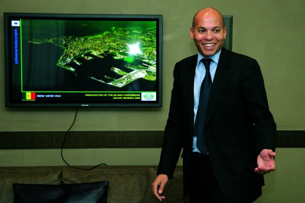 La mule présumée de Karim Wade, Rilke Ndongong déféré pour atteinte à la sûreté de l’Etat et blanchiment de capitaux