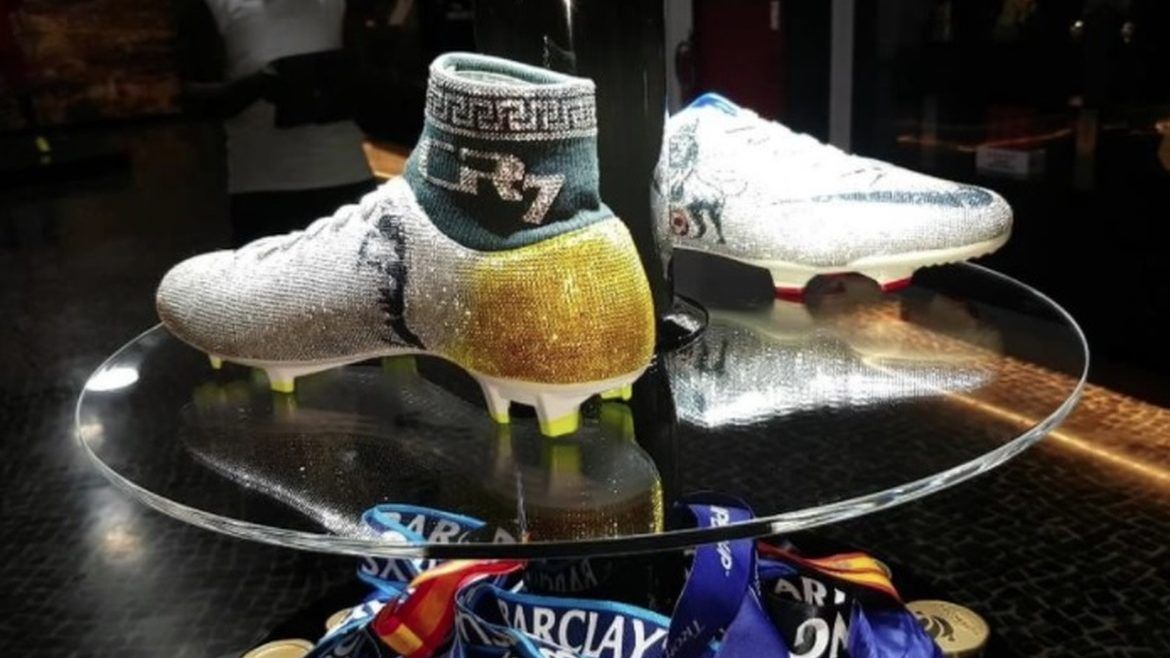 Des chaussures en diamants pour cristiano Ronaldo