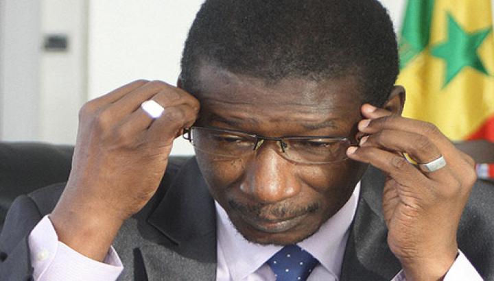 Fuites au Bac 2017: Mary Teuw Niane "mesure la gravité des faits" et annonce une plainte contre X