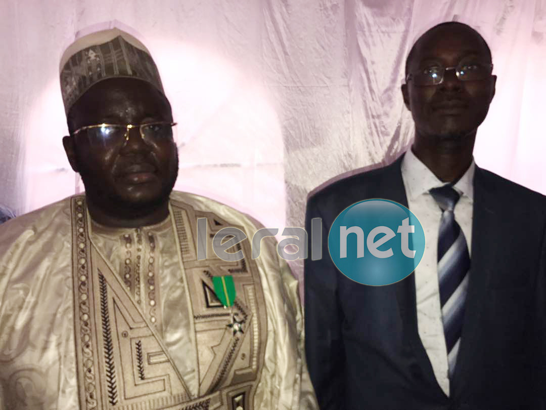 Serigne Mansour Niasse décoré par le Président Macky Sall, de la médaille de Chevalier d'honneur de l'Ordre du Mérite