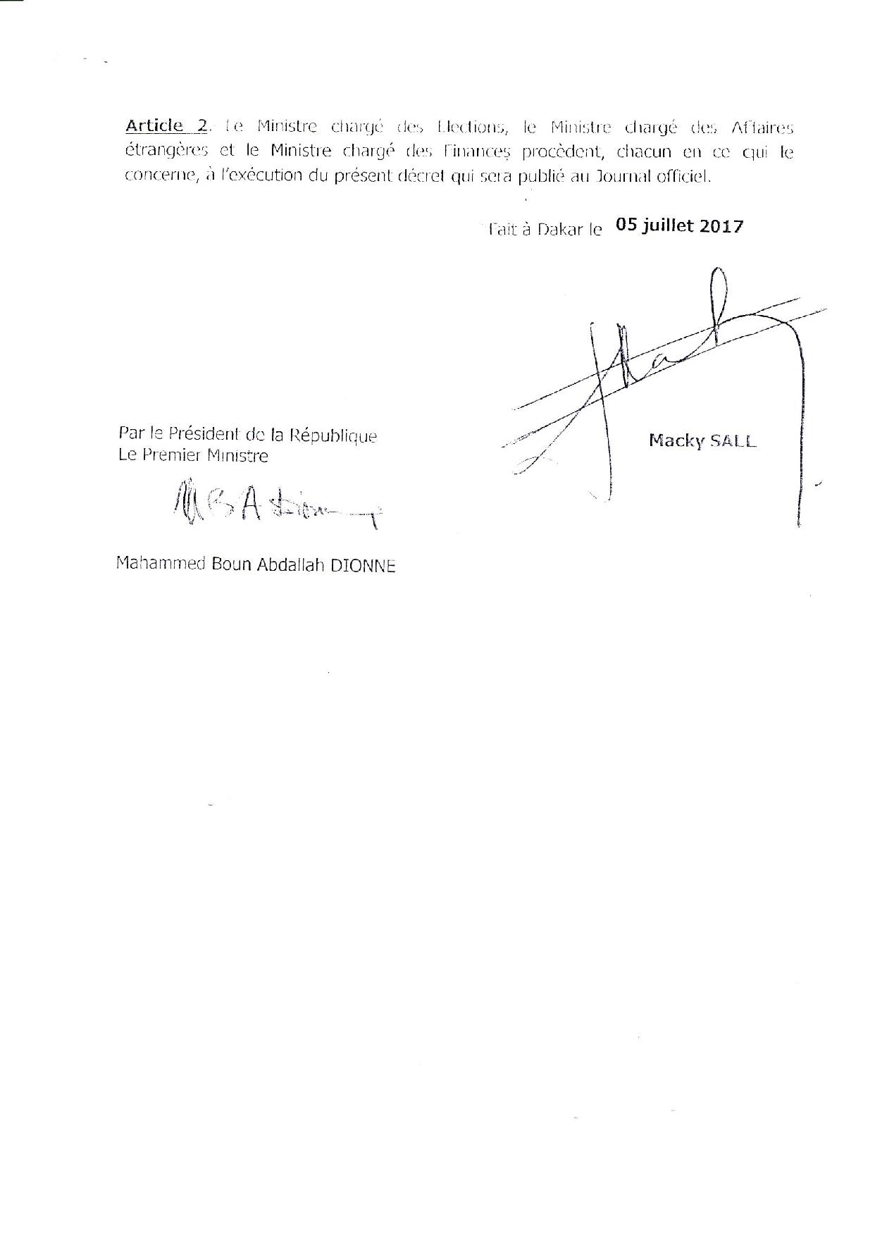 Le délai d'exigibilité des anciennes cartes d'identité numérisées, prorogé jusqu'au 30 septembre 2017 (Décret)