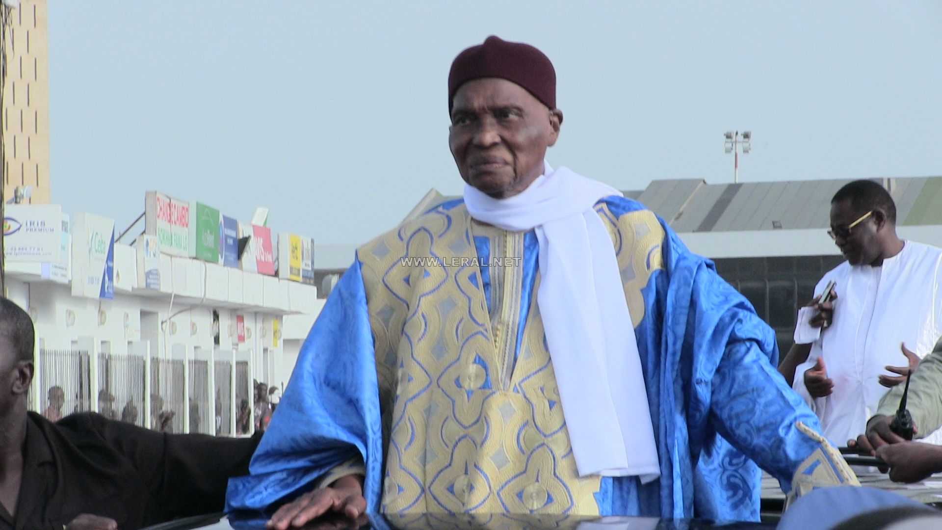 Me Abdoulaye Wade à DAKAR : Les images exclusives de son arrivée