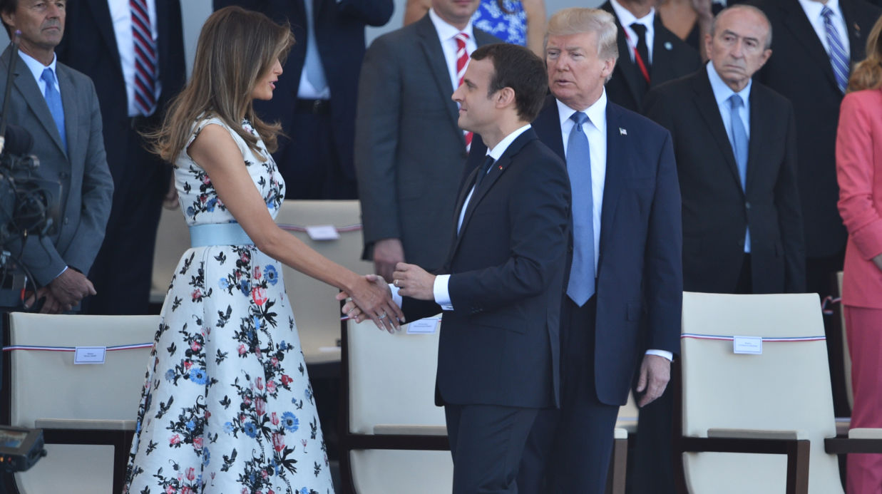 Le failt­weet Mela­nia Trump remer­cie Emma­nuel Macron sur Twit­ter, mais fait une petite bourde