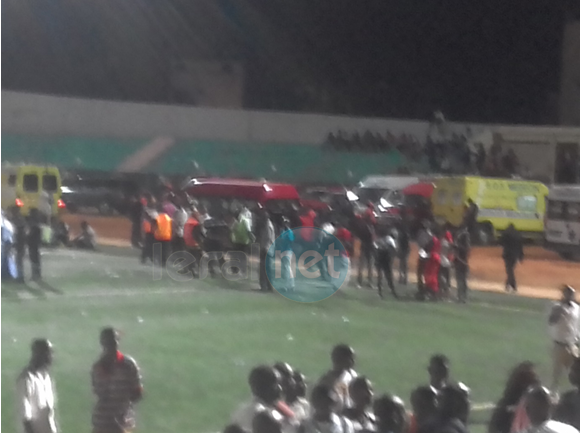 Retour en images sur le lieu la bousculade mortelle au stade Demba Diop