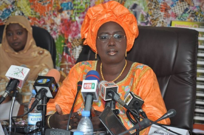 Médina : Maïmouna Ndoye Seck fait monter Bamba Fall dans l’avion et lui promet une cuisante défaite, le 30 juillet