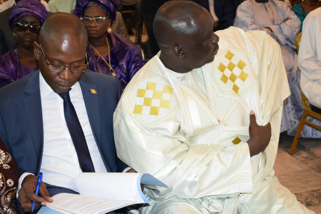 Restitution des 336 titres fonciers de la cité Tobago : Macky Sall, champion de coeur de l'inclusion et de l'équité sociales (Photo -Vidéo)