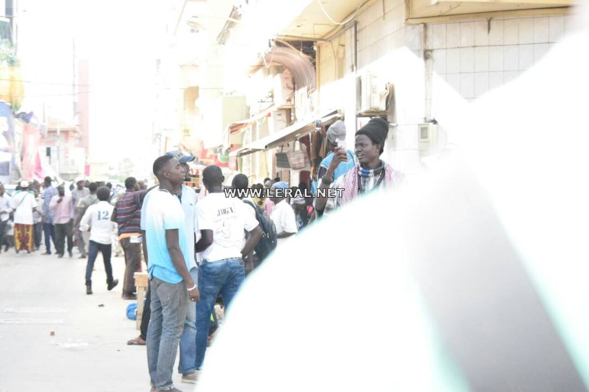 (Photos) En direct, la marche organisée par Me Abdoulaye Wade à la place de l'Indépendance