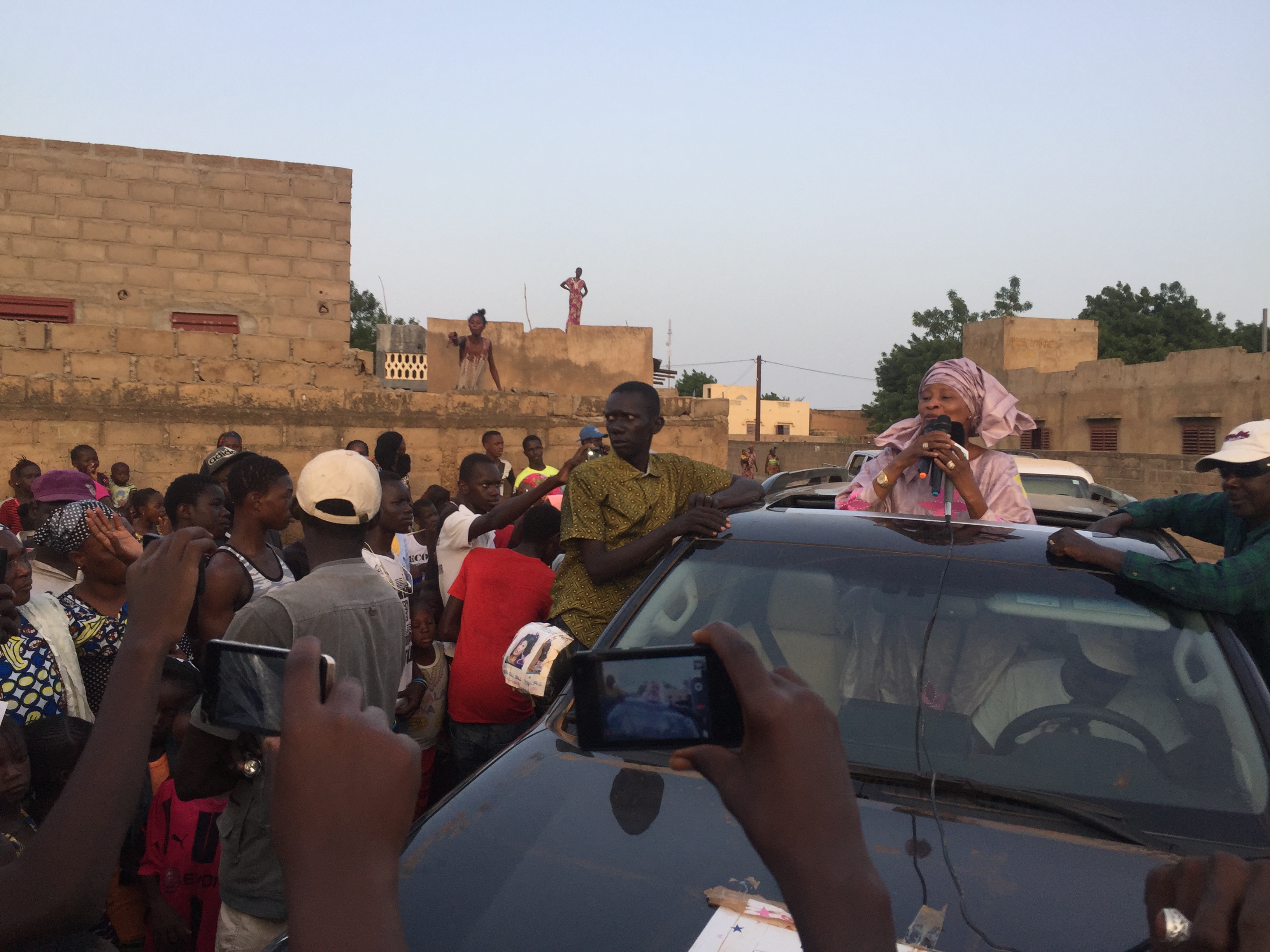 Les images de l'arrivée de la caravane de la coalition Osez l'avenir à Ogo dans la région de Matam