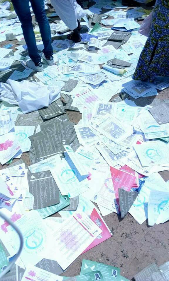 Urgent-Toub:a les bureaux de vote de l’université Serigne Abdou Lahad Mbacke saccagés (Images)