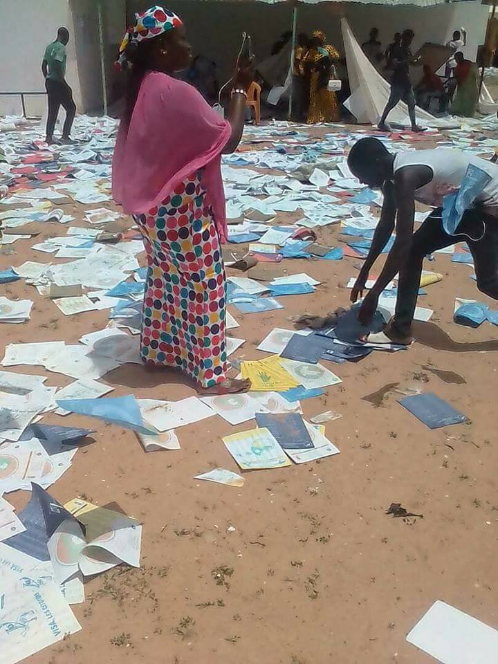 Urgent-Toub:a les bureaux de vote de l’université Serigne Abdou Lahad Mbacke saccagés (Images)