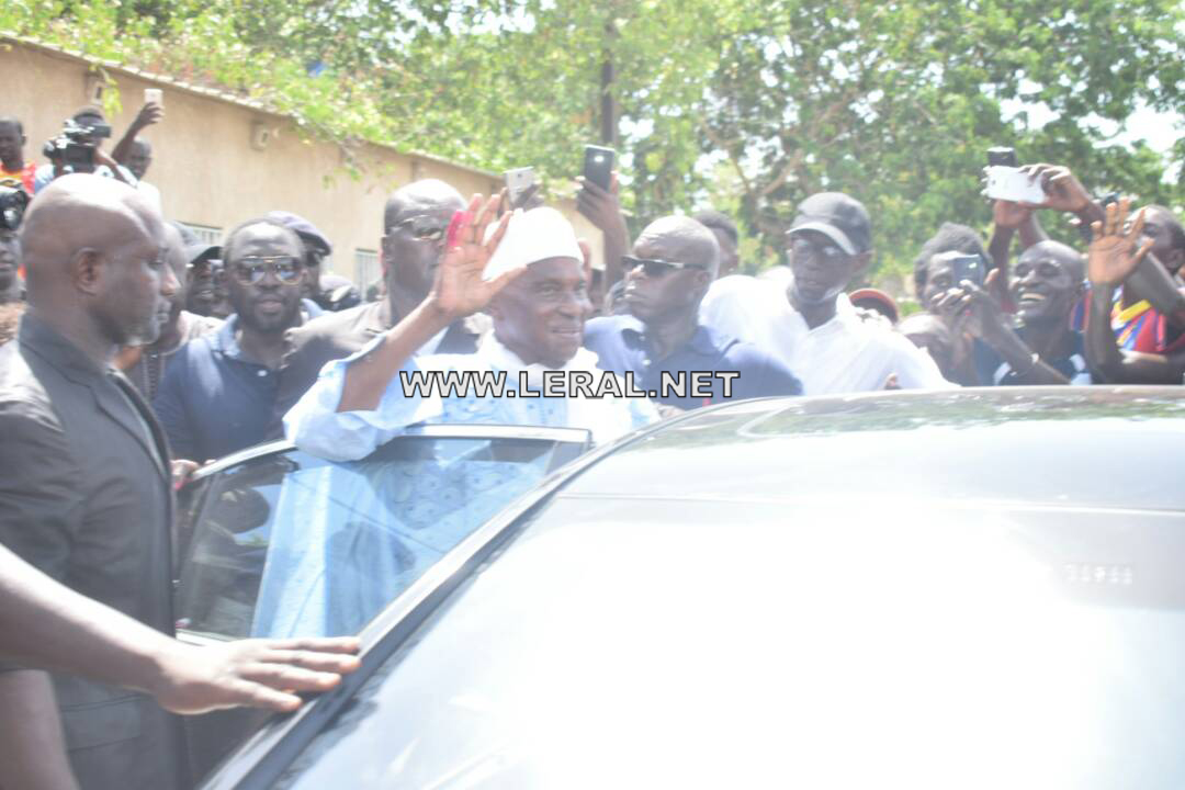 (Photos) Abdoulaye Wade après son vote