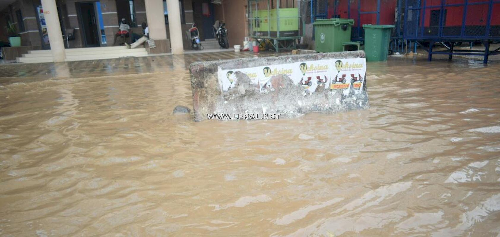 Photos: Dakar sous les eaux