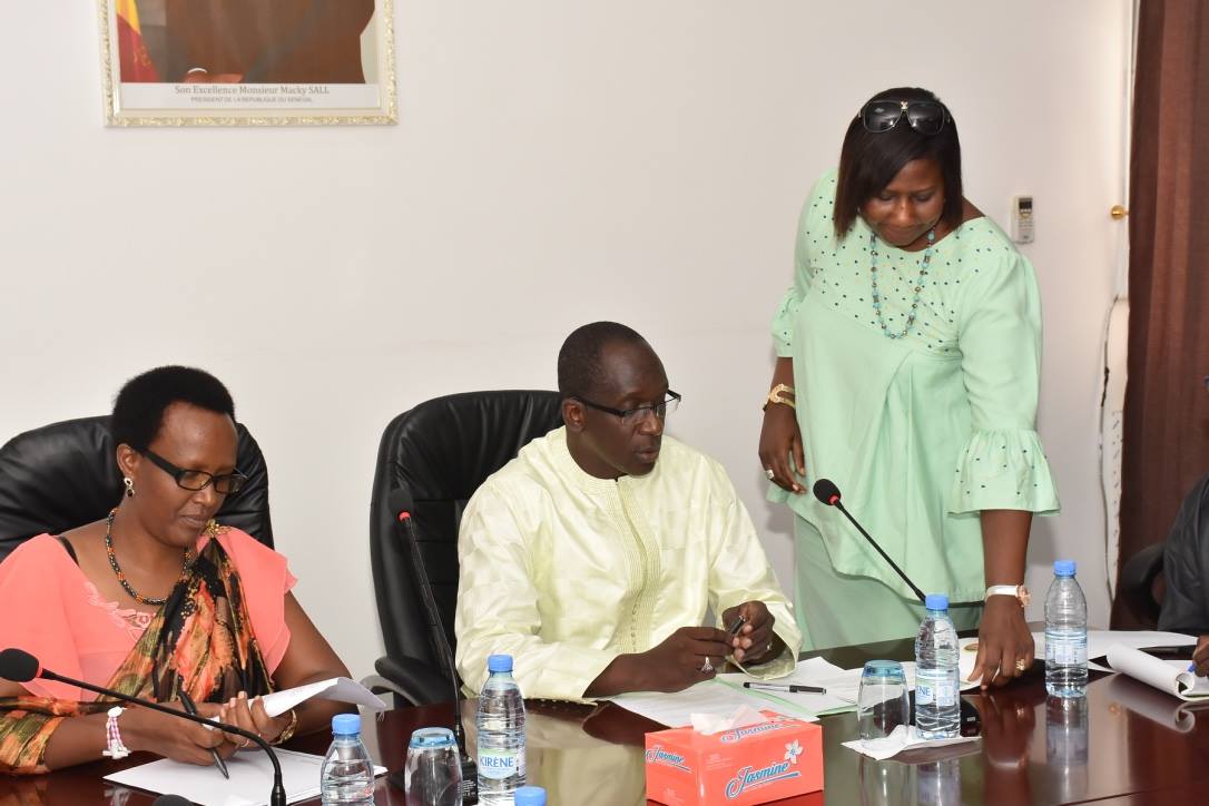 Séance de travail entre le ministre de la Gouvernance locale Abdoulaye Diouf Sarr et son homologue du Burundi (Images)